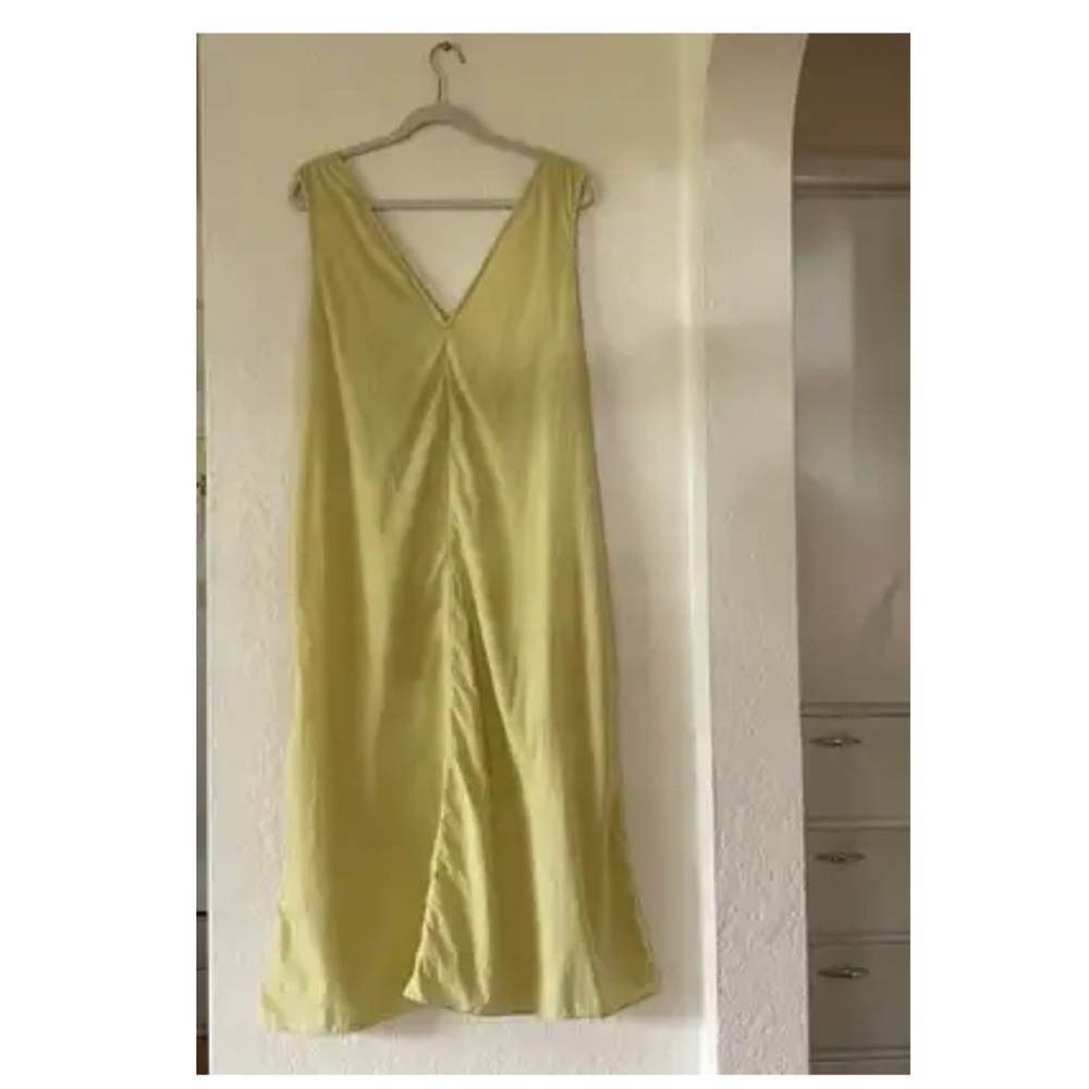 ISO Nu Swim Tofu Dress